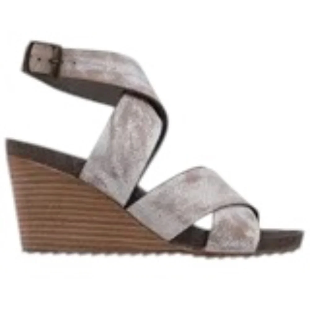 Diba True Women's New View‎ Wedge Casual Sandal's White, Size 10